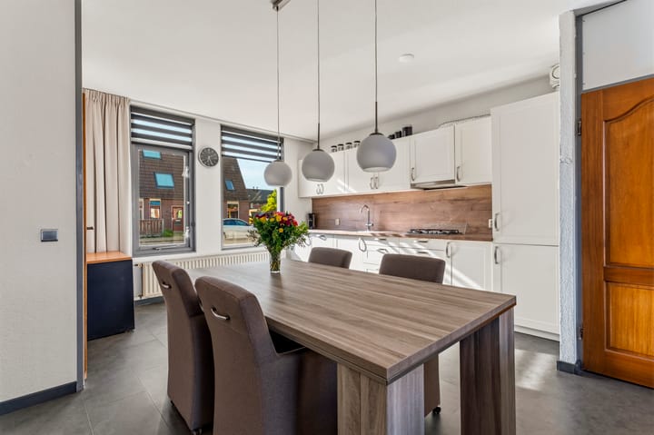 Tussenwoning te koop: Heeskesacker 1512, Nijmegen