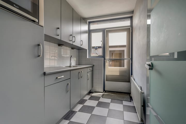 Tussenwoning te koop: Opaalstraat 73, Nijmegen