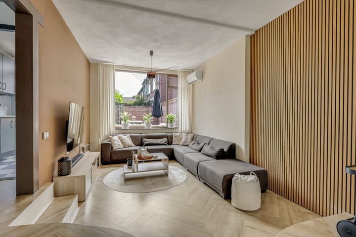 Tussenwoning te koop: Opaalstraat 73, Nijmegen