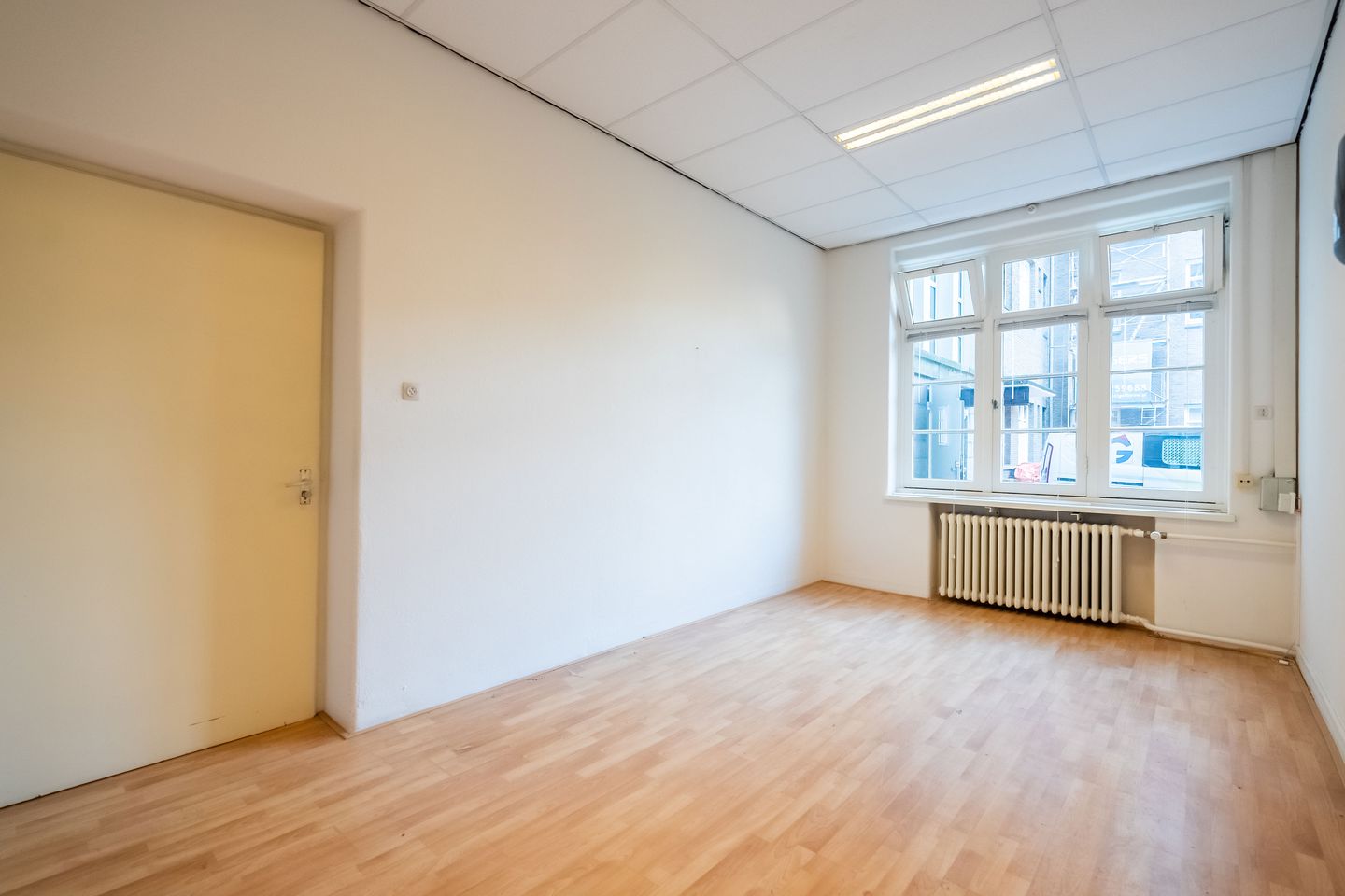 Bekijk foto 1 van WG-plein 100-874