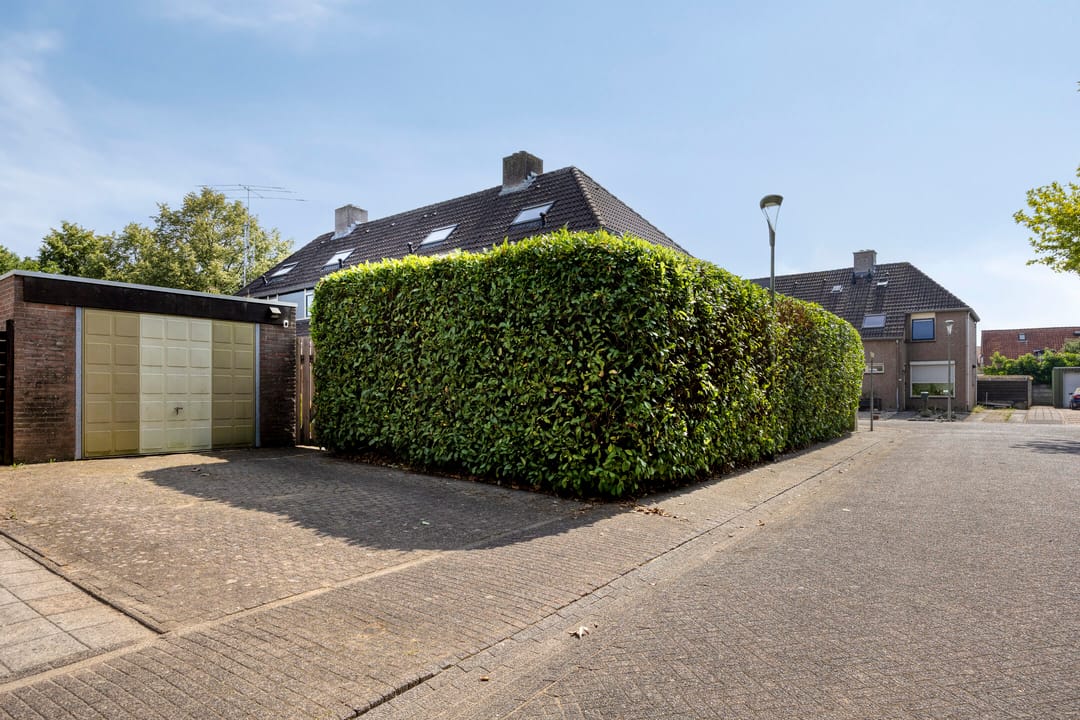 Photo 32 of Leemkuilenweg 8