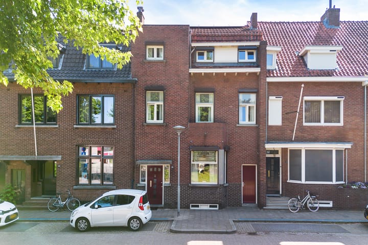 Photo 2 of van Schelbergenstraat 19