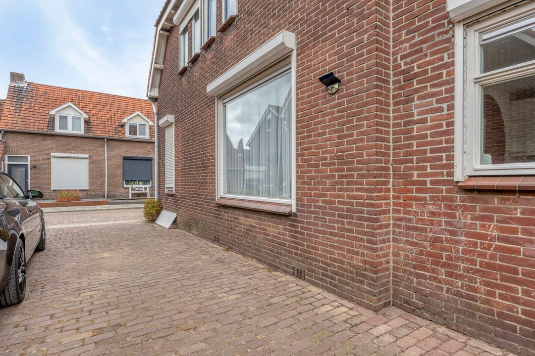 Photo 28 of Burg vd Mortelstraat 9