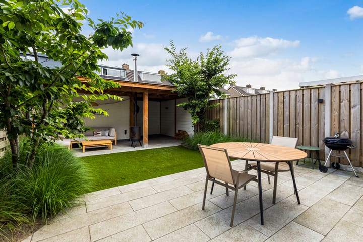 Tussenwoning te koop: Brahmslaan 20, Nijkerk