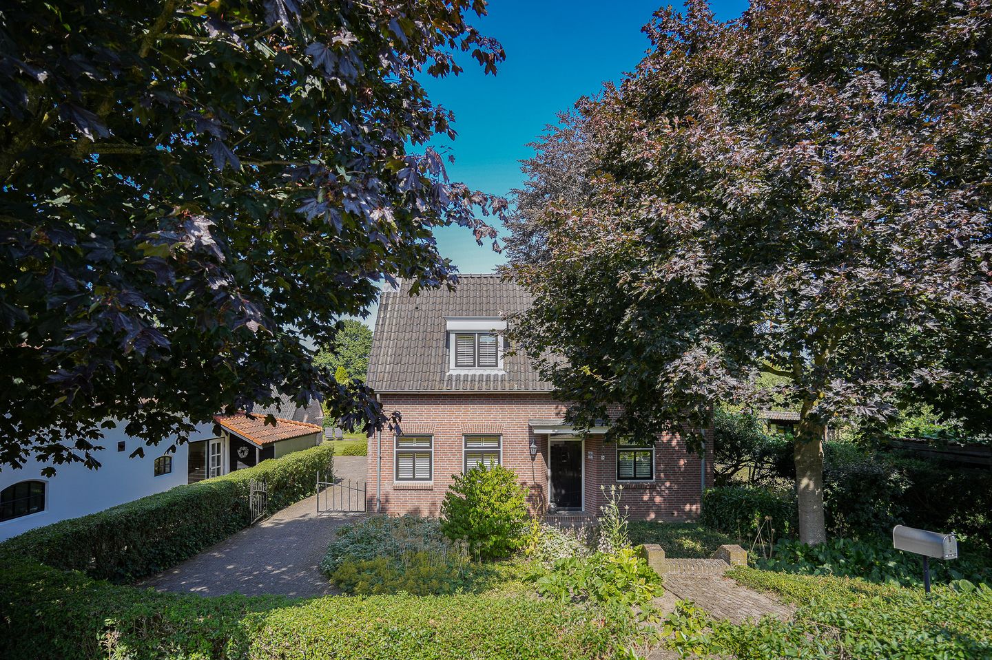 Foto 1 van Hintham 18