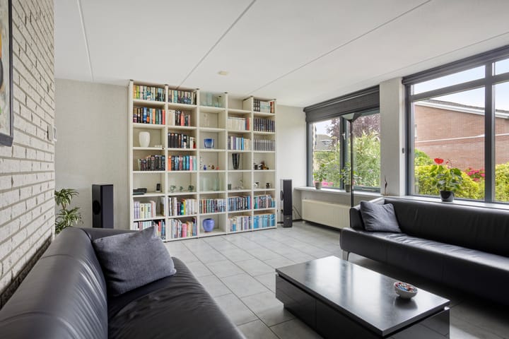 Twee-onder-één-kap te koop: Sellingerbos 13, Purmerend