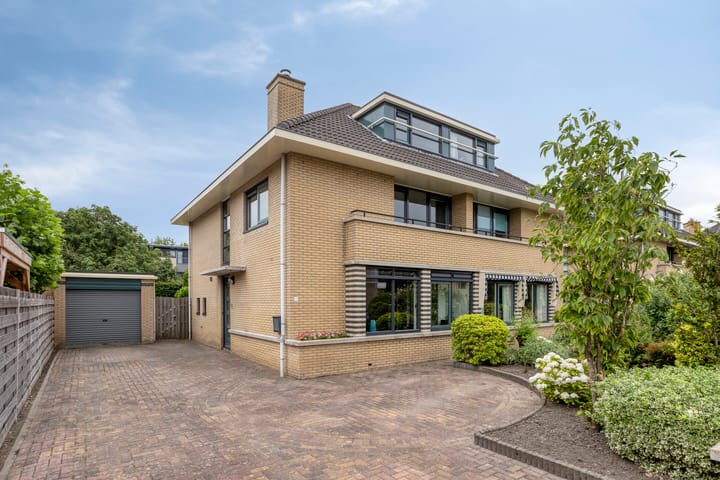 Twee-onder-één-kap te koop: Sellingerbos 13, Purmerend