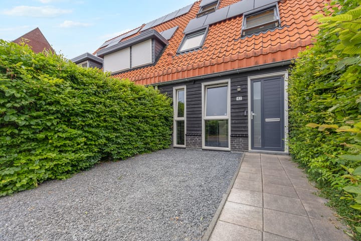 Tussenwoning te koop: Veenwortel 42, 'S-Gravenhage