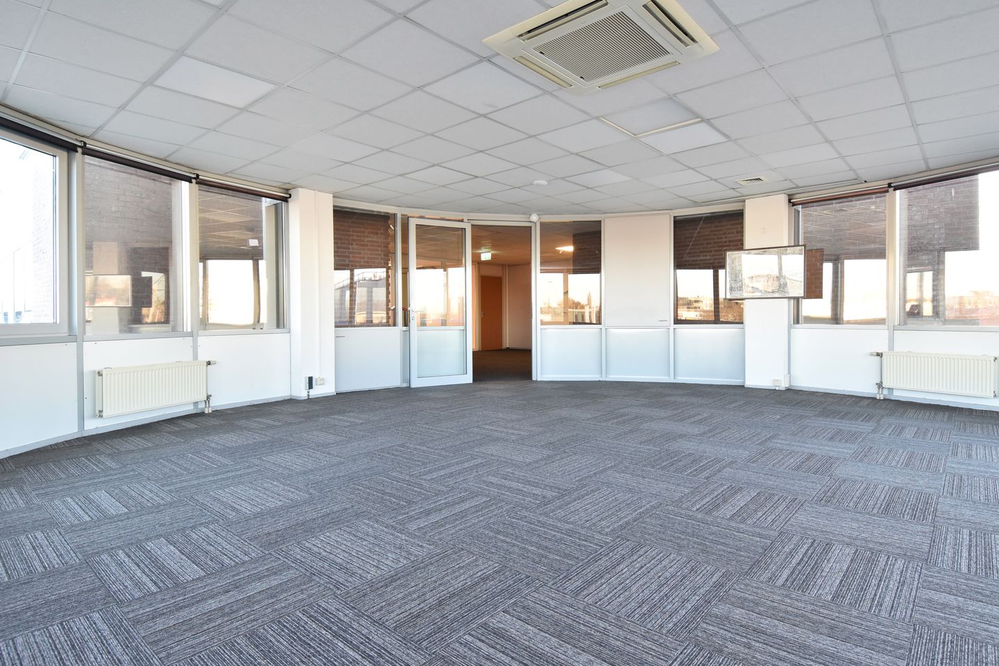 View photo 3 of Kamerlingh Onnesweg 10-a