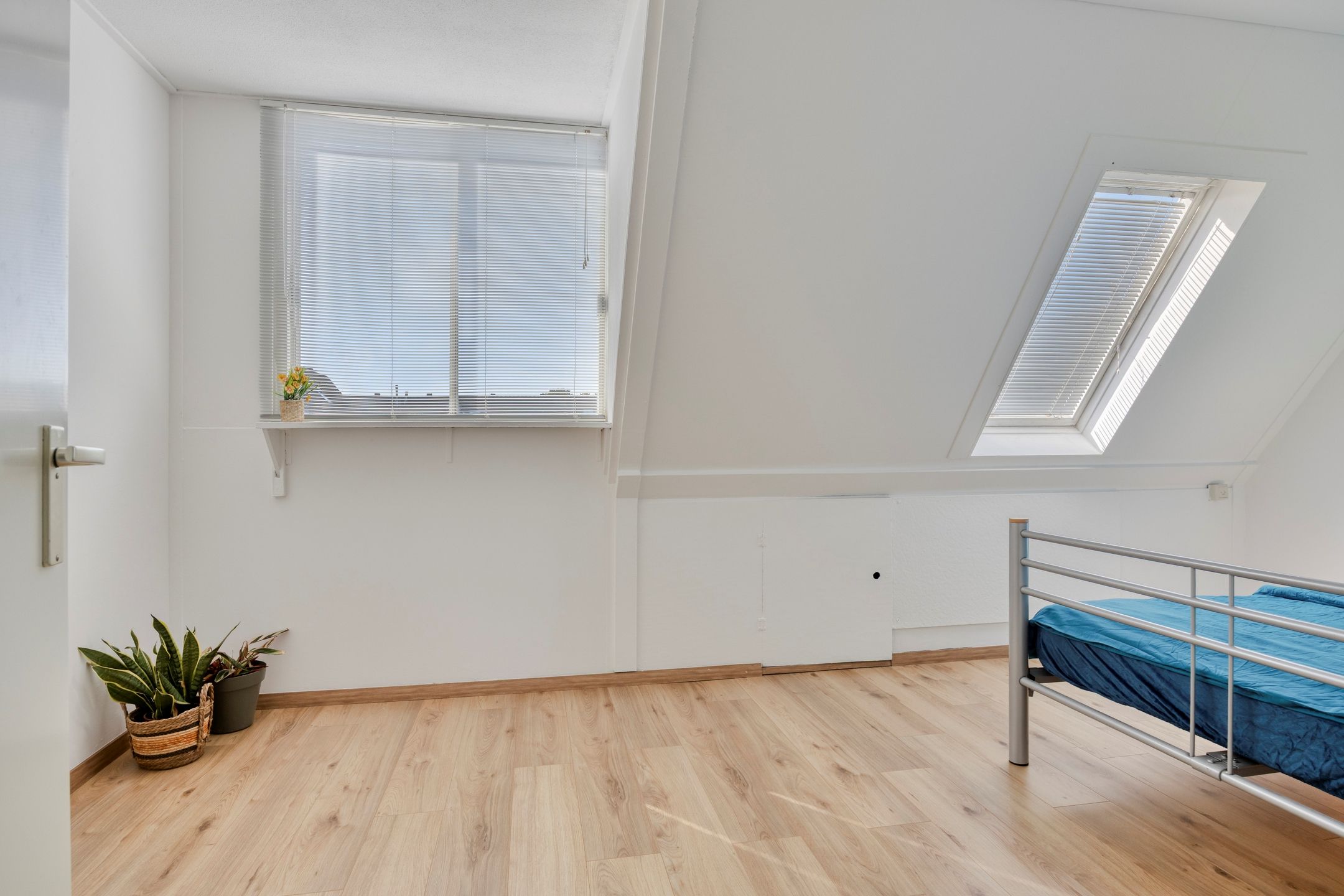 Photo 18 of Haringvlietstraat 21