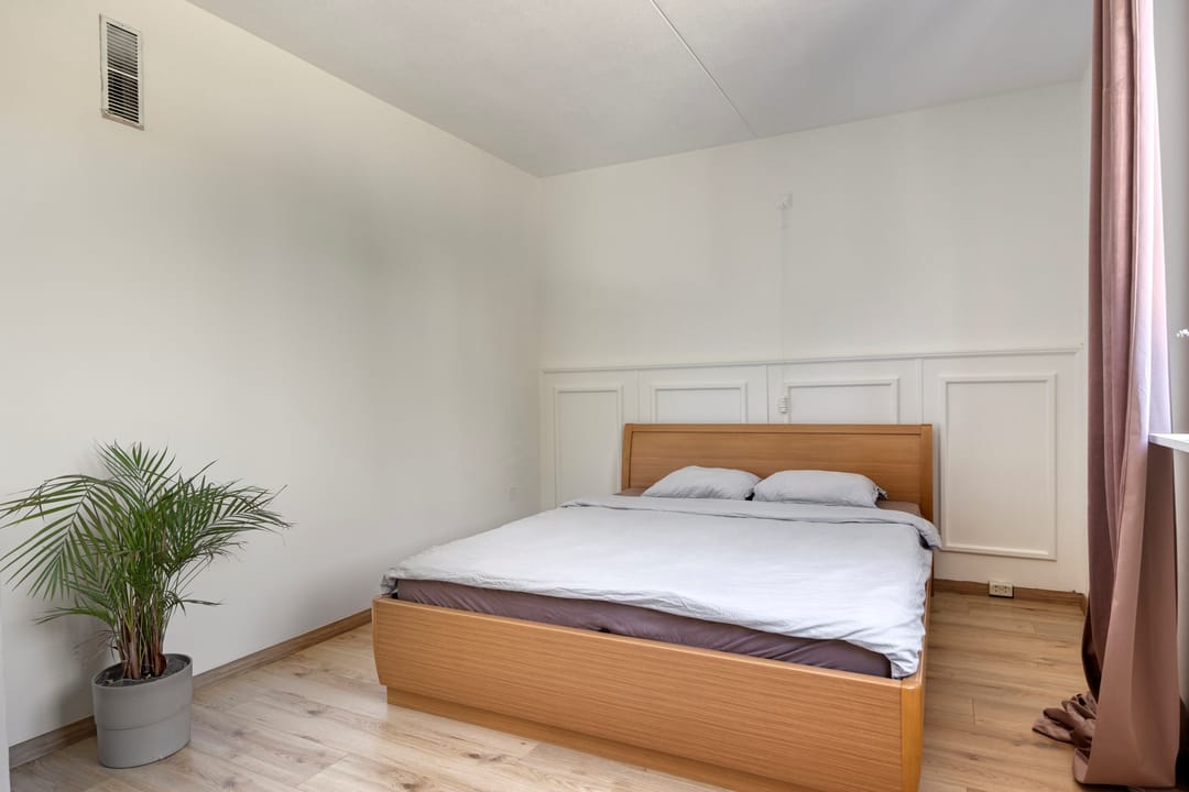 Photo 13 of Haringvlietstraat 21