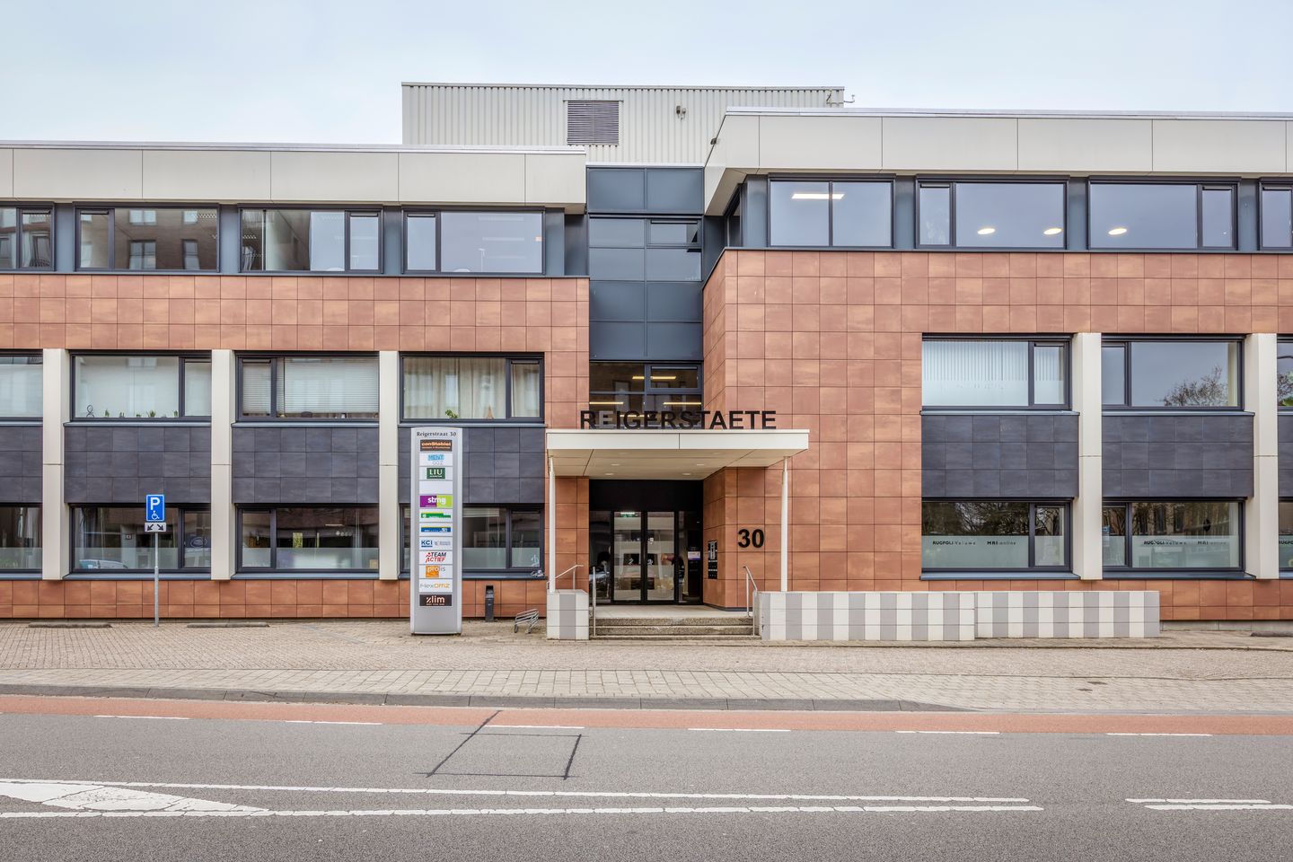 Bekijk foto 1 van Reigerstraat 30-A