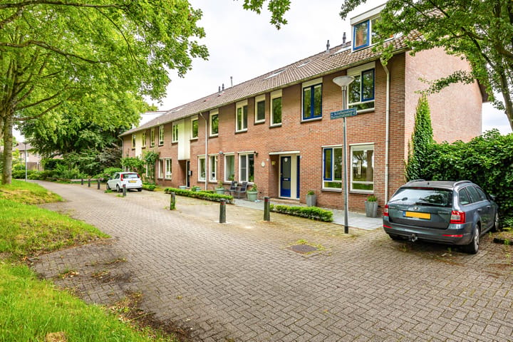 Hoekwoning te koop: Scheltemaheerd 69, Groningen