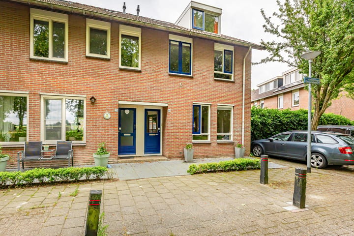 Hoekwoning te koop: Scheltemaheerd 69, Groningen