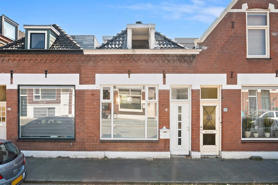 Photo 1 of Zwijndrechtsestraat 35