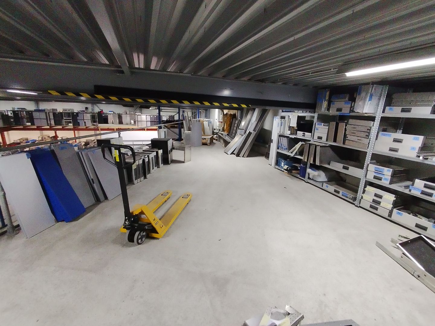 View photo 5 of de Meente 16-a