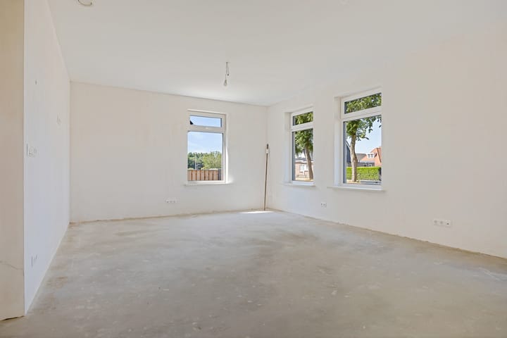 Vrijstaande woning te koop: Broekweg 42D, Klazienaveen