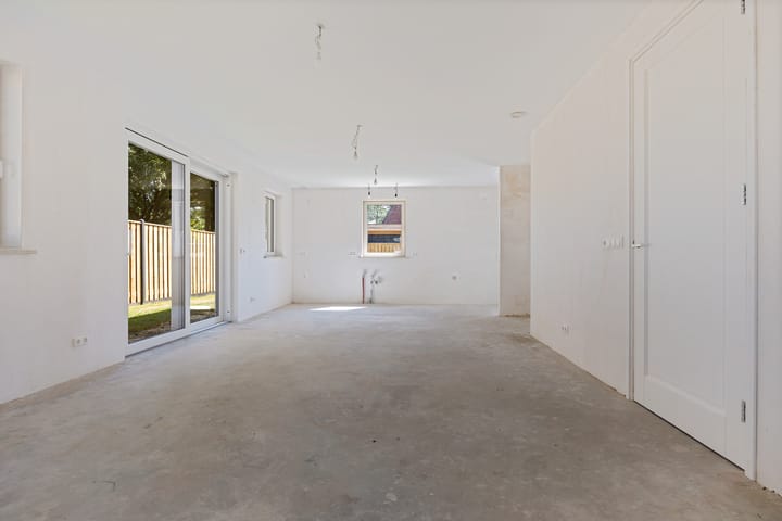 Vrijstaande woning te koop: Broekweg 42D, Klazienaveen