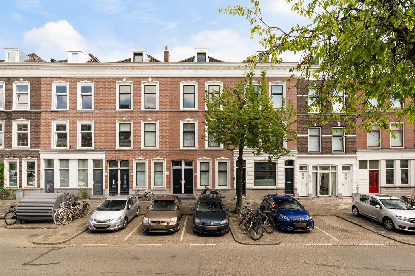 Foto 1 van Erasmusstraat 203