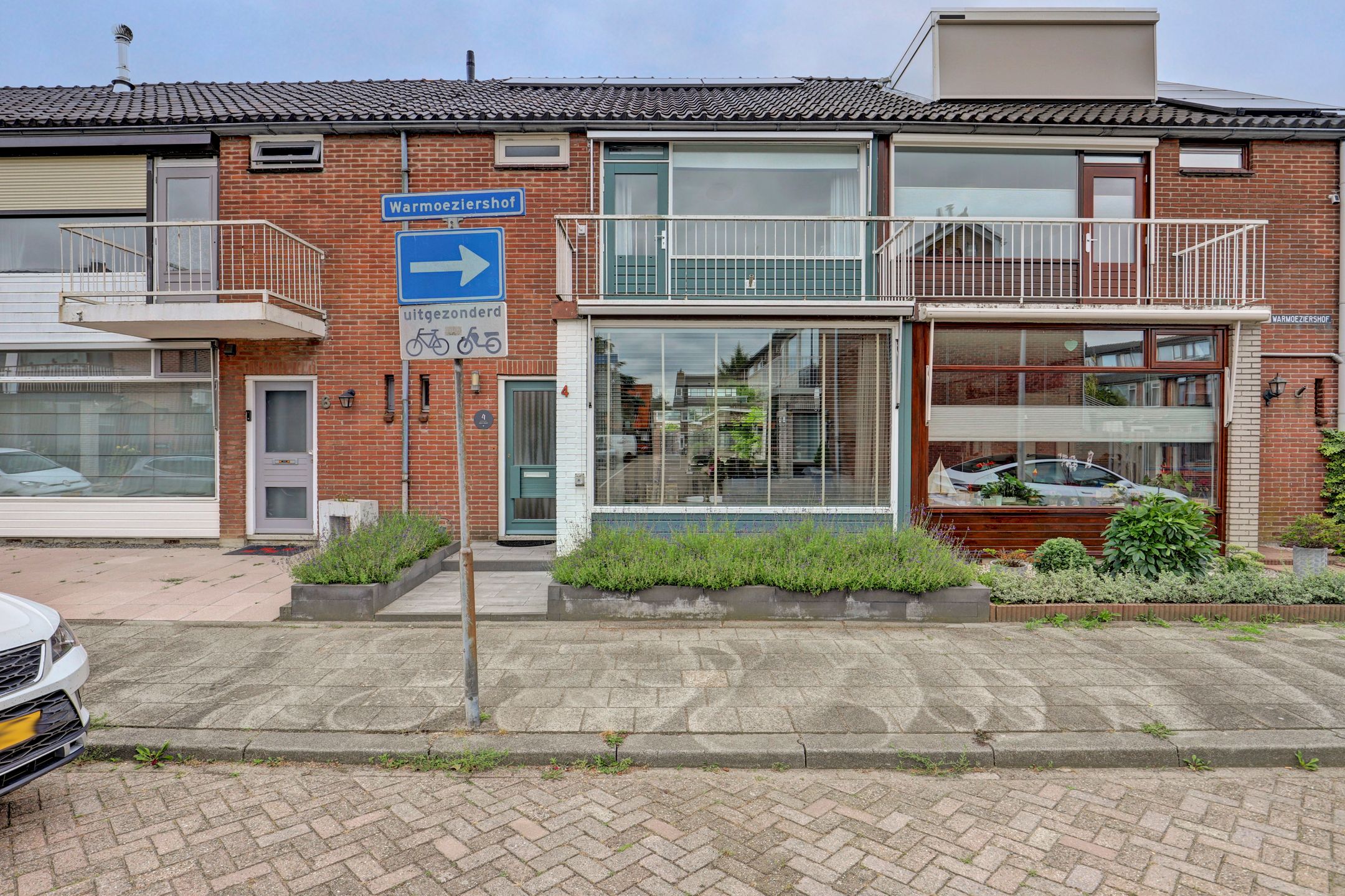 Warmoeziershof 4 