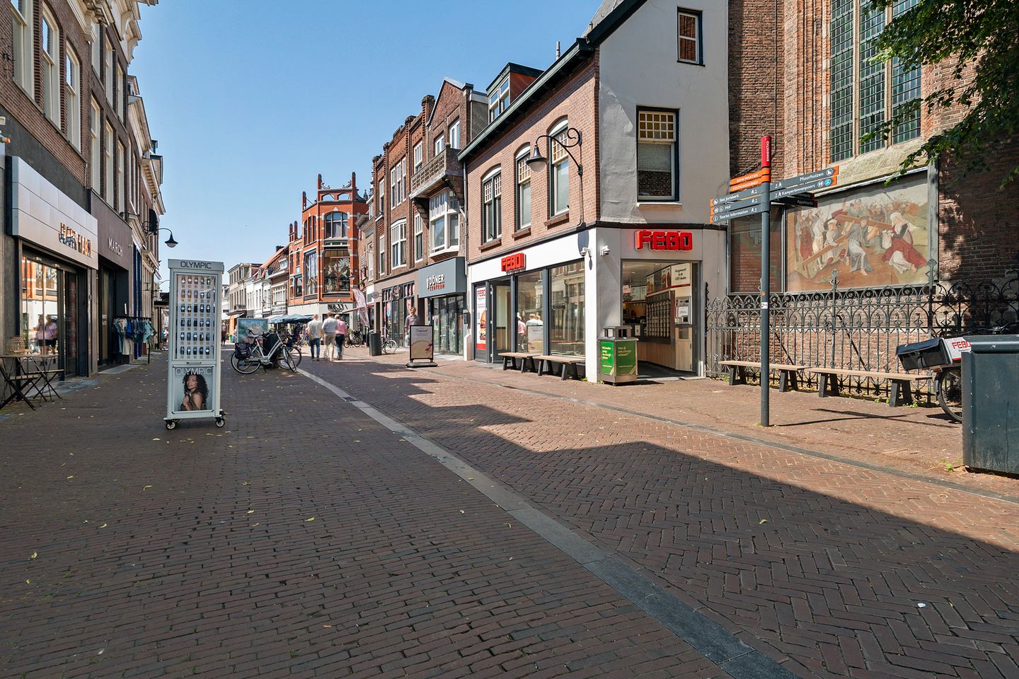 View photo 2 of Langestraat 84