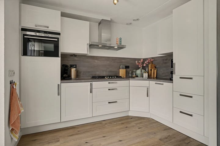 Tussenwoning te koop: Willem de Zwijgerstraat 135, Venlo