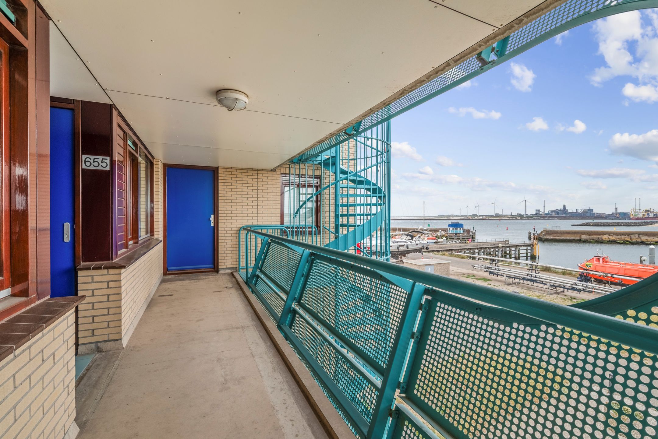 Photo 36 of Kennemerboulevard 655