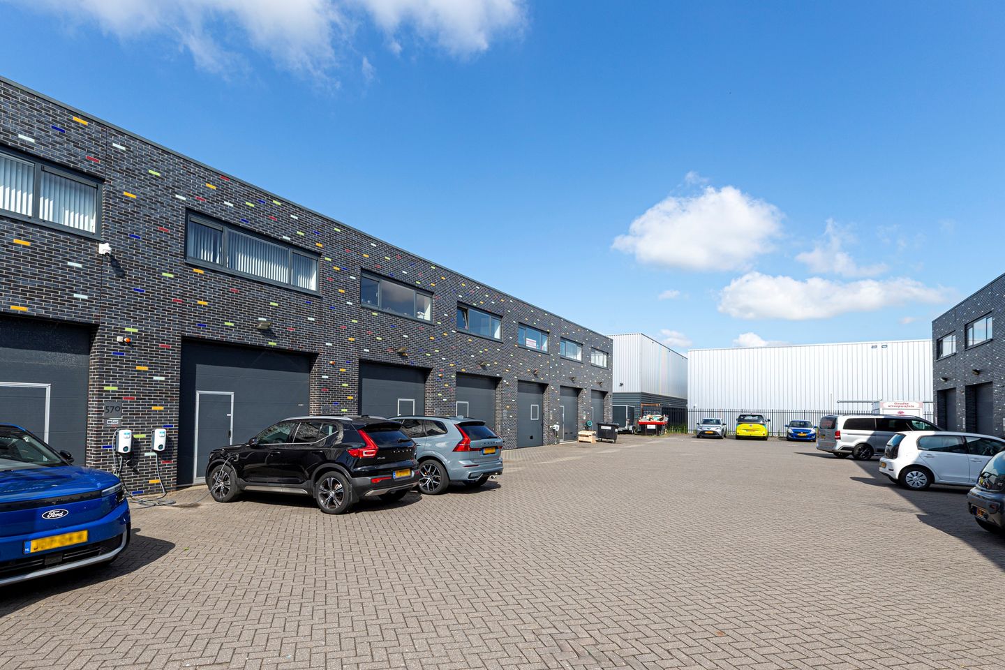Bekijk foto 2 van Zuidbaan 573