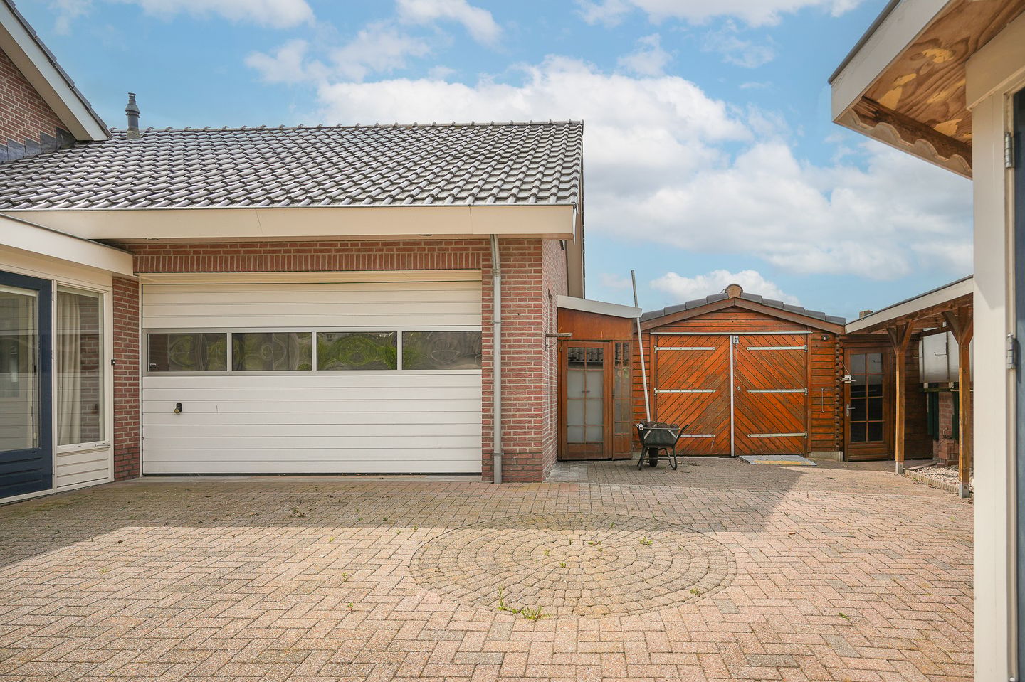 Photo 34 of Dokter van Noortstraat 20