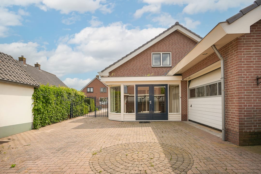 Photo 32 of Dokter van Noortstraat 20