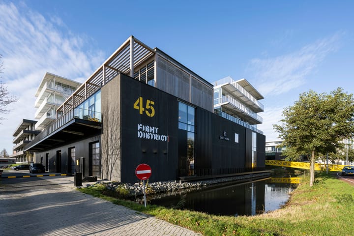 Danzigerbocht 45-L, Amsterdam