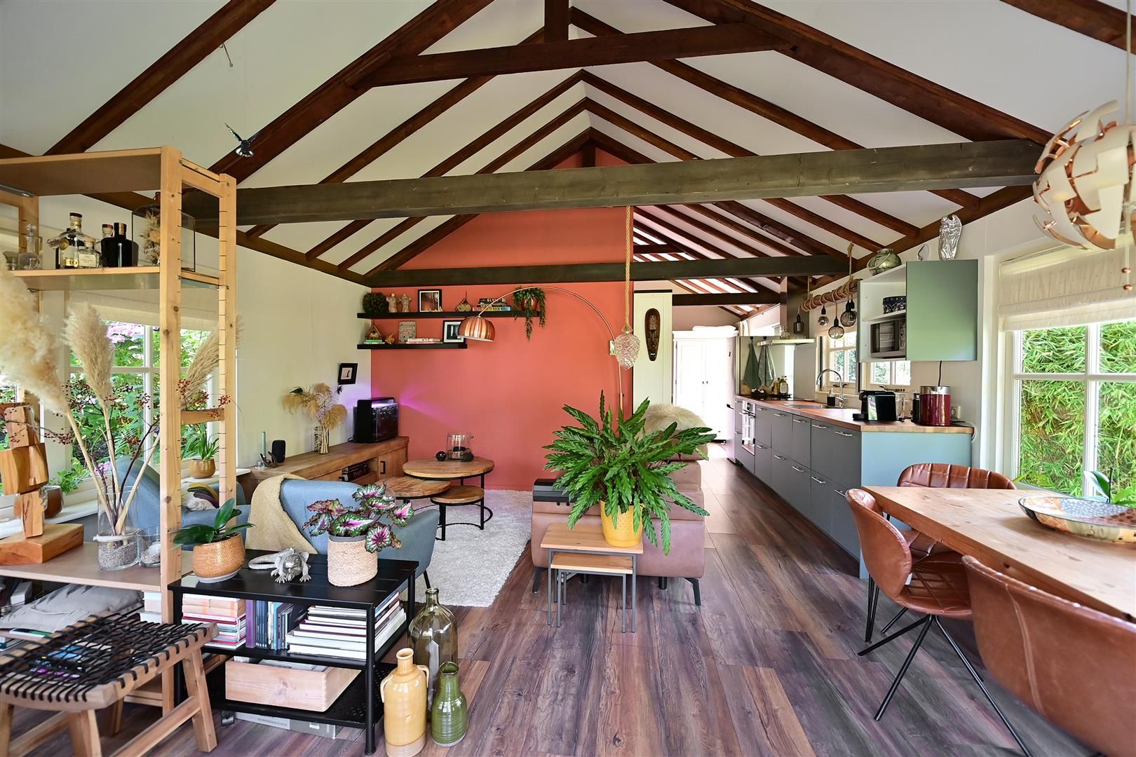 1-bedroom freehold villa in Hollandsche Rading — photo 3 of 5