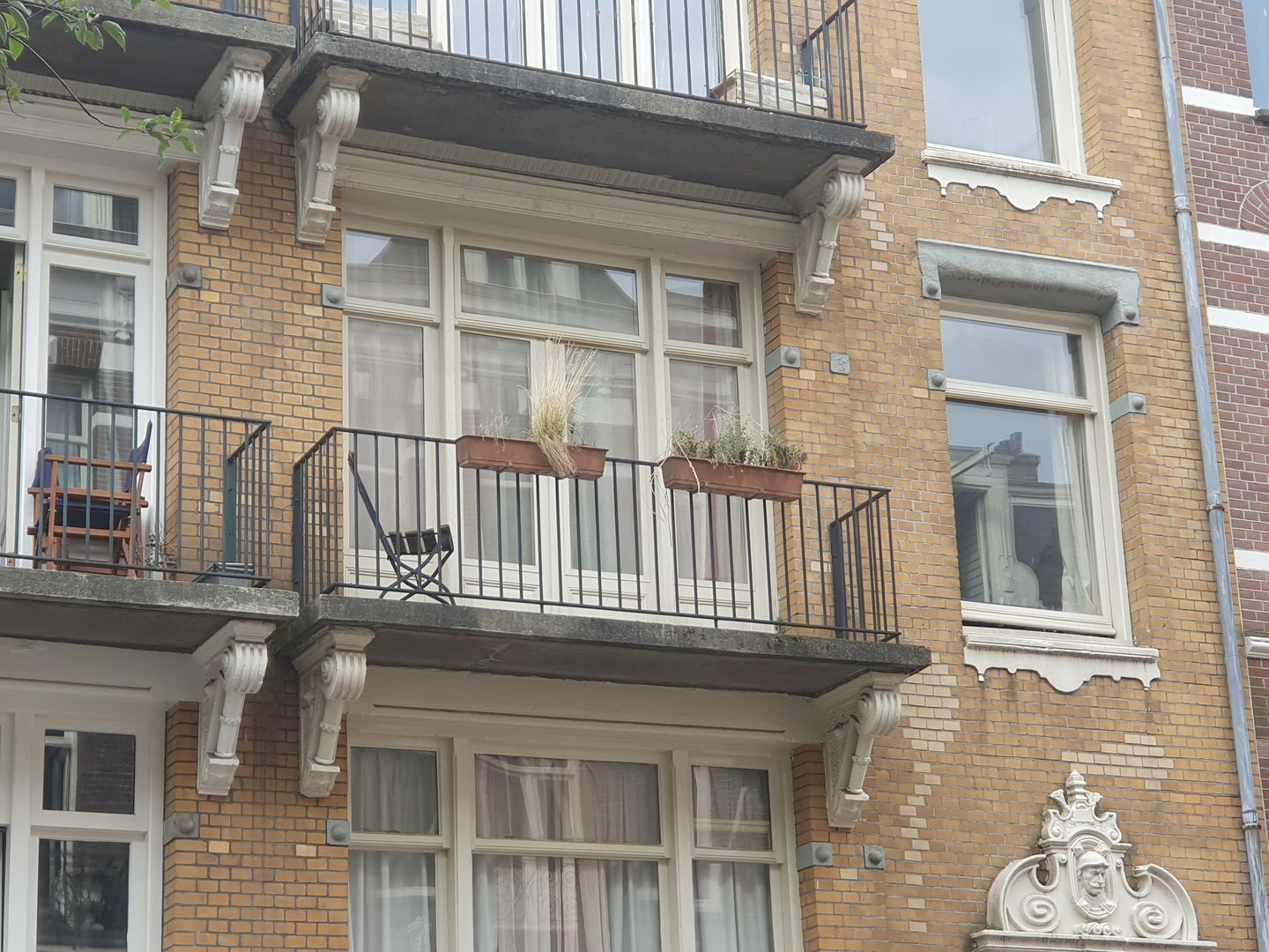 Bekijk foto 3 van Eerste Helmersstraat 71-1