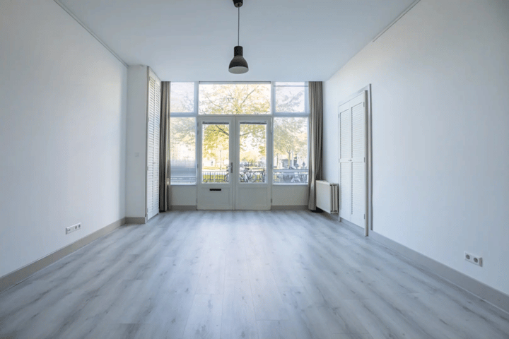 Appartement te koop: Suze Robertsonstraat 85, 'S-Gravenhage
