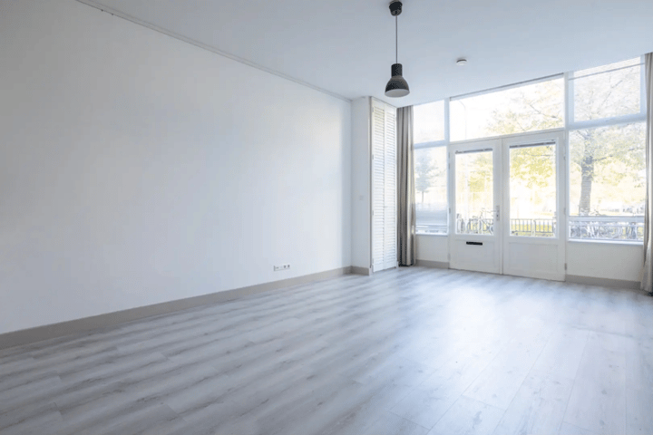 Appartement te koop: Suze Robertsonstraat 85, 'S-Gravenhage