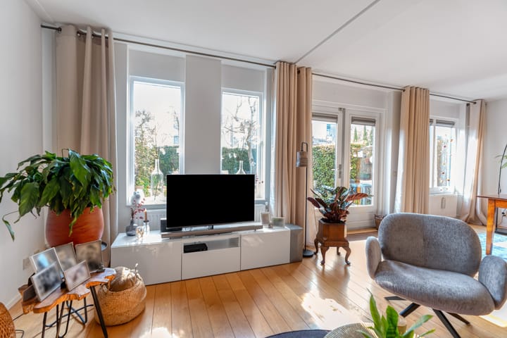Tussenwoning te koop: Jane Addamsstraat 13, Arnhem