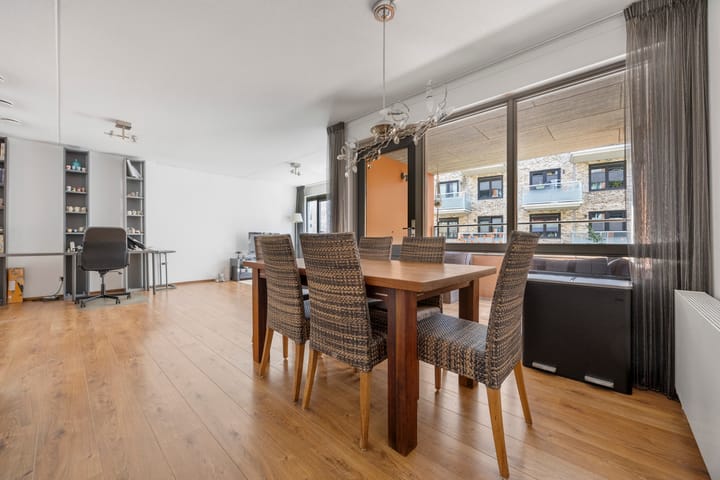 Photo 4 of Nina Simonestraat 124
