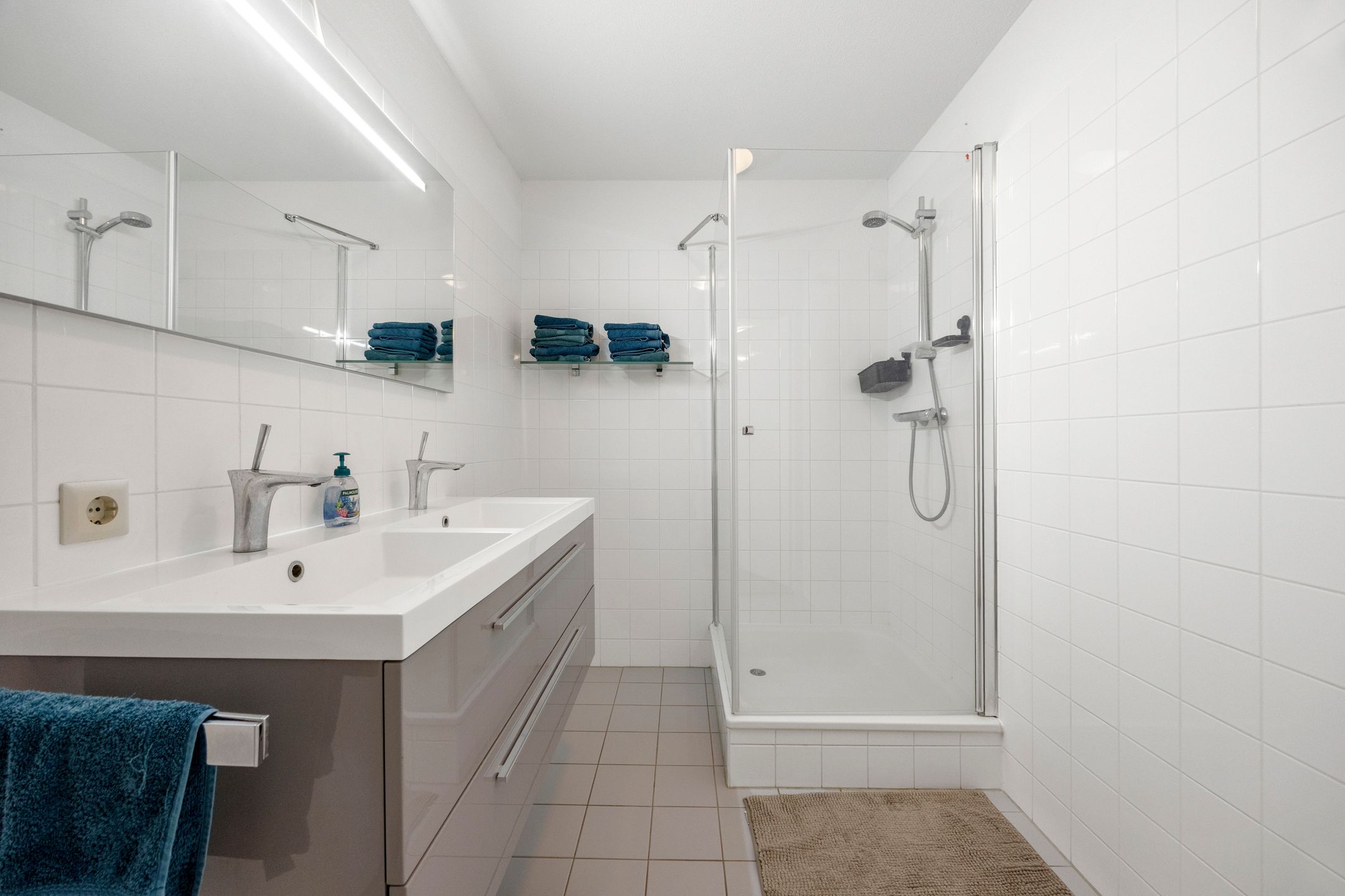 Photo 12 of Nina Simonestraat 124