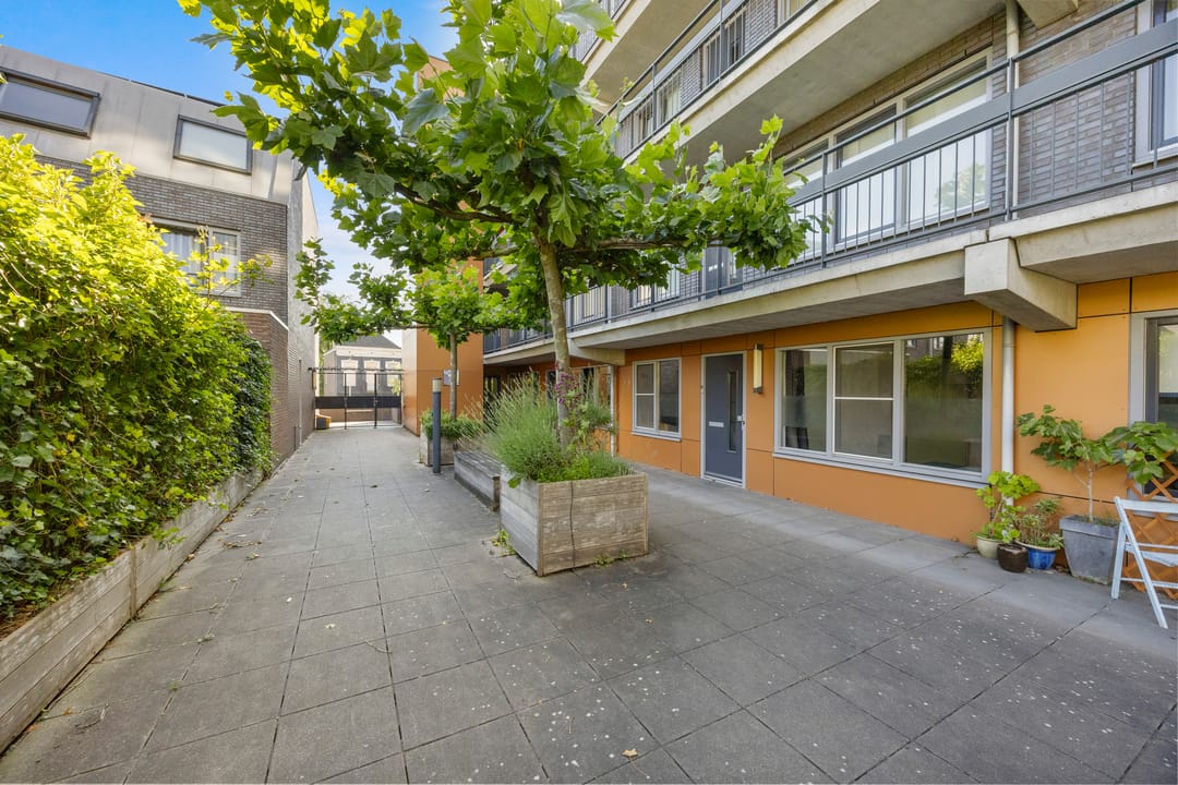 Photo 1 of Nina Simonestraat 124