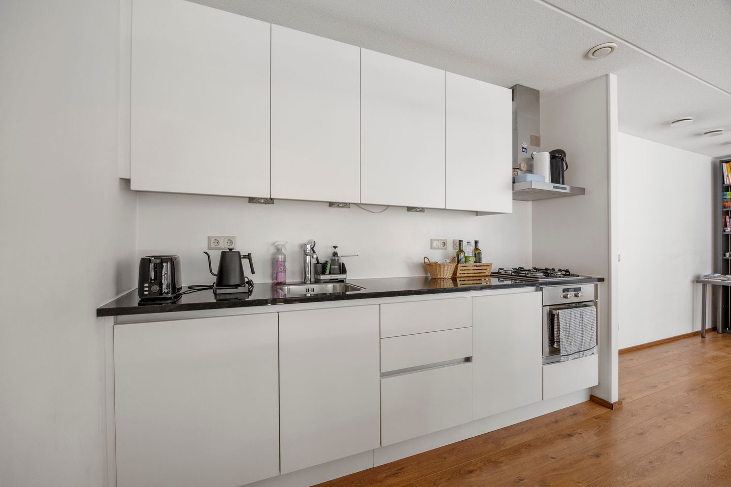 Photo 10 of Nina Simonestraat 124