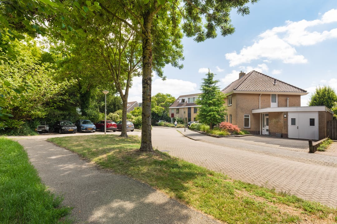 Photo 32 of Jeltje de Bosch Kemperstraat 171