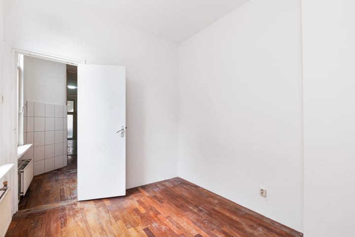 Appartement te koop: Van de Veldestraat 56, 'S-Gravenhage
