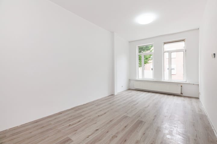 Foto 4 van Van de Veldestraat 56