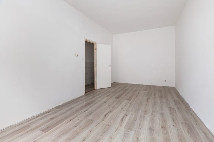 Appartement te koop: Van de Veldestraat 56, 'S-Gravenhage