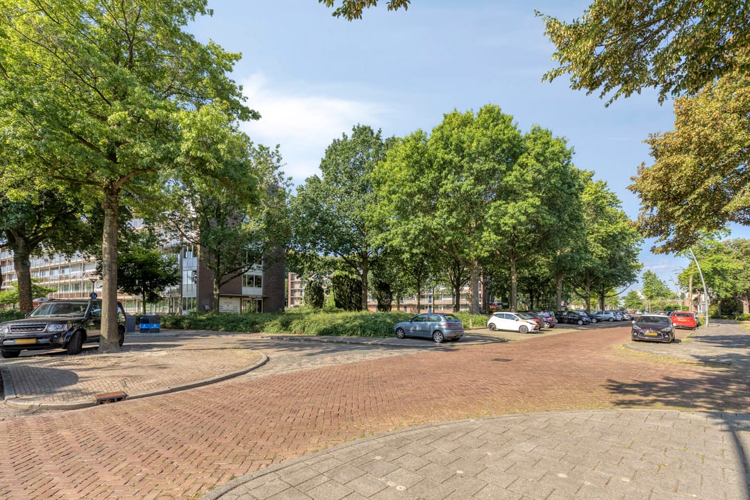 Photo 23 of Hertogenlaan 208