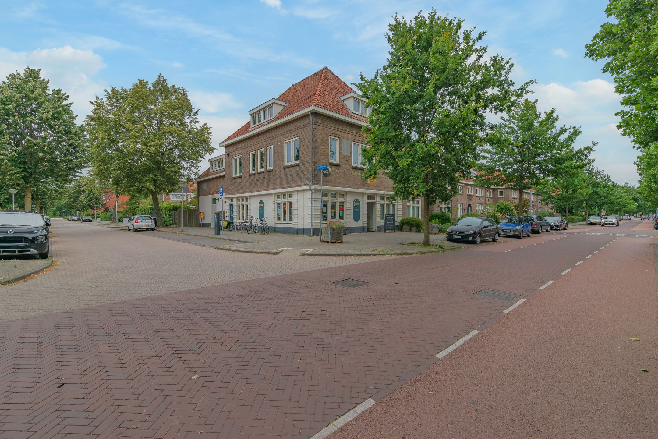 Photo 30 of Ruurlostraat 33