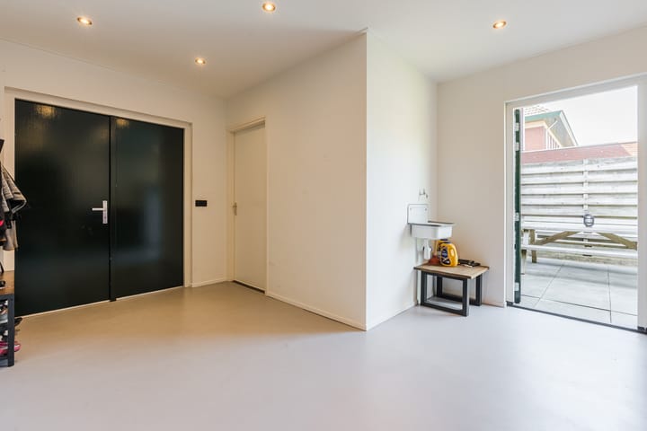 Tussenwoning te koop: Zwartewaterland 14, Nieuwleusen