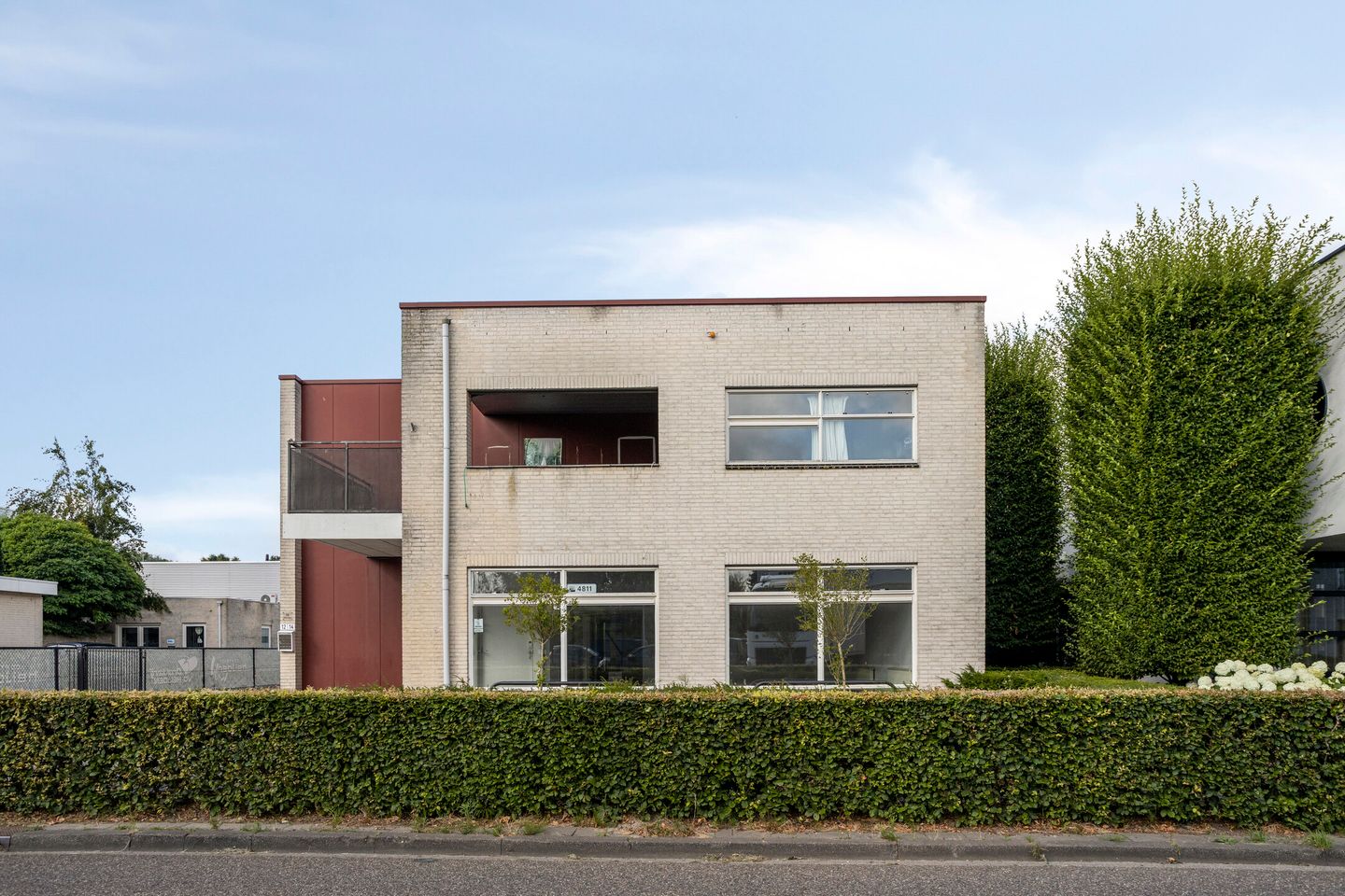 View photo 2 of Uilenwaard 12-14