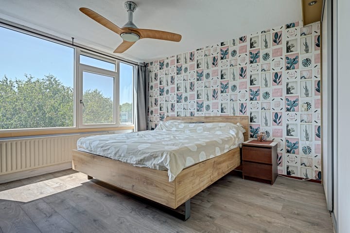Appartement te koop: Hoge Weije 138, Hoogvliet Rotterdam