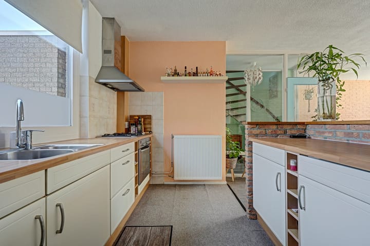 Appartement te koop: Hoge Weije 138, Hoogvliet Rotterdam